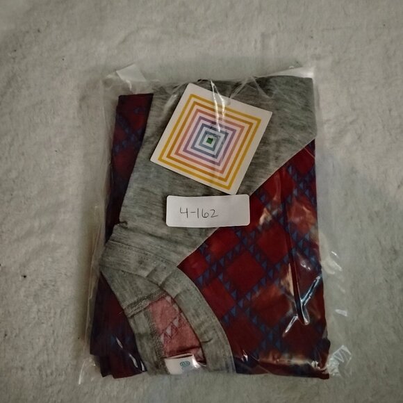 LuLaRoe Randy Tee - Picture 7 of 7